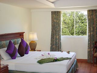 Sea Pearl Beach & Spa Patong Екстер'єр фото
