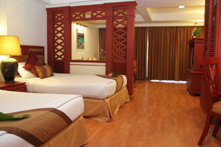 Sea Pearl Beach & Spa Patong Екстер'єр фото